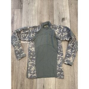 MASSIF Mens Medium Shirt Green Camo Mountain Gear Army Combat Long Sleeve #699